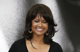 Il était ressorti de prison le jour même, après avoir payé une caution de 22.000 dollars. Les Feux De L Amour Pourquoi Tonya Lee Williams Olivia Ne Participera Pas A L Hommage A Kristoff St John