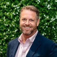 Linda Bitner's Instagram, Twitter & Facebook