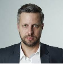 Leo Macias's Instagram, Twitter & Facebook