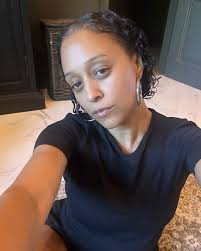 Tia Mowry