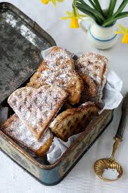 Gaufres A La Noisette Recette Facile Et Croustillante Recette Gaufres Gaufres Croustillantes Croustillant