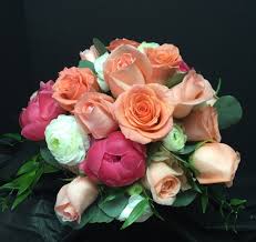 Termasuk ulang tahun bunga, hari ibu bunga, hari valentine bunga, bayi yang baru lahir dan banyak. Cascading Cake Flowers Weddings Events
