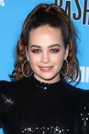 Mary Mouser's Instagram, Twitter & Facebook