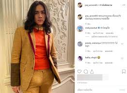 45ขึ้นชื่อเรื่องความหล่อผู้ชายคนนี้ก็ไม่ได้เป็นสองรองใคร เพียงแต่ แน็ก ชาลี แค่เป็นหนุ่มสายเซอร์ปล่อยผมยาว แต่งตัวง่ายๆ สบายๆ ตามสไตล์. à¸Šà¸²à¸¥ 01
