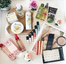 Cerco Persone Da Inserire Nel Mio Bellissimo Gruppo Di Lavoro Yves Rocher Studentesse Mamme Casalinghe Lavoratric Yves Rocher Cosmetici Naturali Cosmetici