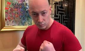 Украинский журналист выпустил именные конфеты. Gordon Na Palochke Populyarnyj Ukrainskij Zhurnalist Zapustit Proizvodstvo Morozhenogo Ukraina Federalpress