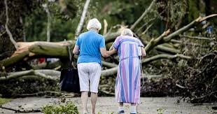 Het noodweer van vannacht zorgde vanmorgen in brabant al voor overlast. 6tsr4qnbfykubm