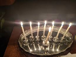 Hanukkah Menorahs Carry Personal Meaning For Many Jewish Tennesseans Jewish Festival Of Lights Menorah Photo Candles