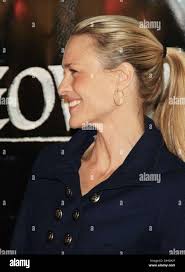 Nina wright hi-res stock photography and images