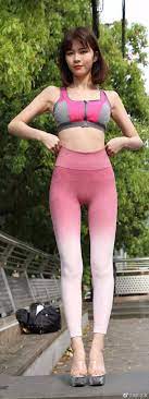 It is no secret that some sports uniforms can be just downright ugly, but when these hot female athletes get into their outfits, they tend to be anything but. Pin Von Sugeng Rifaldi Auf ëª¨ë¸ Madchen Leggings Madchen Leggins