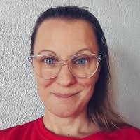 100+ perfiles de «Mier»