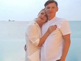 Сына роберта и дочь софию. Lyajsan Utyasheva I Pavel Volya Zapisali So Svoimi Detmi Pesnyu Novosti Pavel Volya Lyajsan Utyasheva Shou Biznes Deti Pesnya