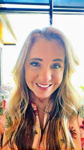 Tami Yost's Instagram, Twitter & Facebook