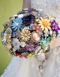 Fortunately, i documented the steps (actually for her). Brooch Bouquets Rustic Wedding Chic Brooch Bouquets Modern Vintage Weddings Broch Bouquet