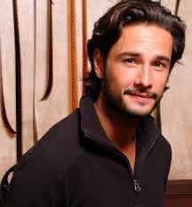 Born 22 august 1975) is a brazilian actor and voice actor.he's most known for his portrayal of persian king xerxes in the movie 300 (2006) and its sequel 300: Rodrigo Santoro Creator Tv Tropes