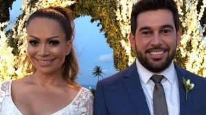 See the complete profile on linkedin and discover solange's connections and jobs at similar companies. Chega Ao Fim O Casamento De Solange Almeida Com O Empresario Leandro Andriani Verso Diario Do Nordeste