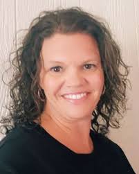 Sara Mays's Instagram, Twitter & Facebook