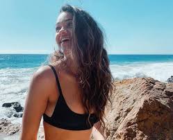 Rudy pankow's stature is 5 feet 11 inches (in meters 1.8 m). Madison Bailey 12 Facts About The Outer Banks Actress You Probably Didn T Know Popbuzz