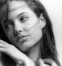 Angelina jolie, при рождении войт (англ. Young Angelina Jolie And Brad Pitt