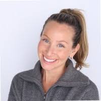 Amelia Boswell's Instagram, Twitter & Facebook