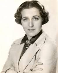 The woman who Hyacinth threw the brochures at reminds me of this lady.Her  name is Mabel Albertson.She was the sister of Jack Albertson.