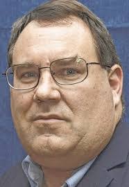 Christopher Garth's Instagram, Twitter & Facebook