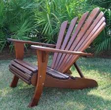 Love These Pawpaw Danzey Used To Sit In One Of These And Read The Paper Out In The Front Yard Cadeiras De Madeira Cadeiras De Adirondack Cadeiras De Jardim
