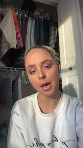 Olivia Bennett Short Hair Chav