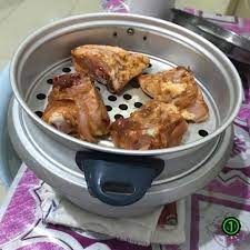 Guna rice cooker je pun blh tau _ #tteokbokki #topokkie #halaltteokbokki #koreanstreetfood #halalkoreanfood #halal #halalfood #resepikoreanfood #cubamasak #marimogo #koreanfoodmalaysianstyle. Resipi Nasi Ayam Masak Guna Rice Cooker Saja