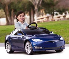 Tesla Model S For Kids By Radio Flyer Boasts The Exhilarating Performance Of A Tesla And Features The Longest Run Time And Fastest Rec Mini Cars Car Super Cars