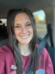 2025 was an intense year for me. I found myself in several uncomfortable,  more like unbearable, situations that left me deeply wounded. My heart was  as pure as it could be in