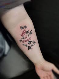 Tatowierungs Zitate Fur Manner Kurze U Bedeutungsvolle Zitat Tatowierunge In 2020 Tatowierungen Zitate Tattoo Zitate Tatowierungen