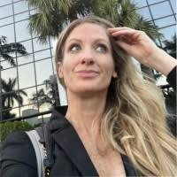 Kristin Tolbert's Instagram, Twitter & Facebook