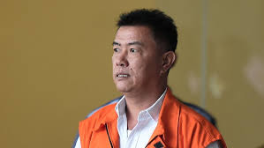 Stream tracks and playlists from bernard jabs on your desktop or mobile device. Bernard Hanafi Penyuap Bupati Talaud Dituntut 2 Tahun Penjara Tirto Id