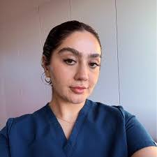 Akua Oduraa's Instagram, Twitter & Facebook