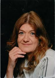 Lenore Bailey's Instagram, Twitter & Facebook