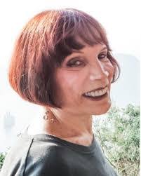 Carol Hemingway's Instagram, Twitter & Facebook