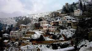 Το γλυκό της ημέρας μηλόπιτα από το πήλιο. Xionizei Sto Phlio Sta 20 Ekatosta To Xioni Sta Xania