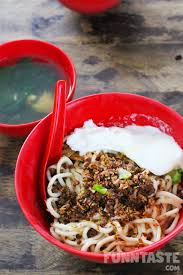 For that kick of spice, add super kitchen's homemade secret recipe chilli. Food Review Chilli Pan Mee Restoran Kin Kin Chow Kit Kuala Lumpur