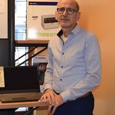 Mångsidigt konsultbolag för IT och digitala affärer