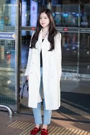 She has a perfect face, hair, and body of a doll. Viviane Fashion Naeun Apink Fashion Focus