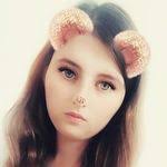 Edina Kadunic's Instagram, Twitter & Facebook