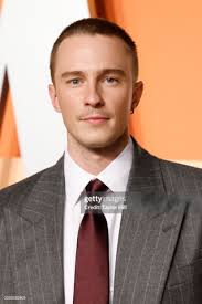 Drew Starkey (4 de Novembro de 1993)