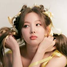 Your Kpop idol life : pt.3