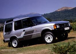 Land rover discovery, sometimes referred to as disco in slang or popular language, is a series of medium to large premium suvs, produced under the land rover marque. Land Rover Discovery 3 Doors Spezifikationen Fotos 1990 1991 1992 1993 1994 Autoevolution In Deutscher Sprache