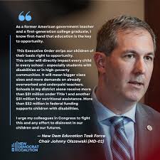 Sean Naron (@seannaronsays)