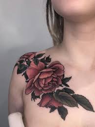 64 pp., oltre 400 disegni in bianco & nero oltre 400 disegni per il tatuaggio rose, fiori di loto, margherite, ibisco, peonie, crisantemi e. 25 Tatuaggi Femminili Da Realizzare Sulla Spalla E Sulla Schiena 2021 Tatuaggistyle It