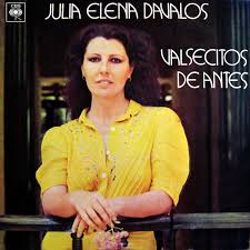 Valsecitos de Antes” álbum de Julia Elena Davalos en Apple Music