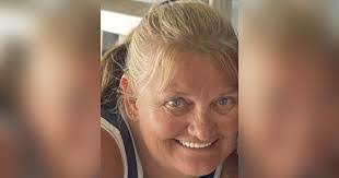 Fay Moss's Instagram, Twitter & Facebook