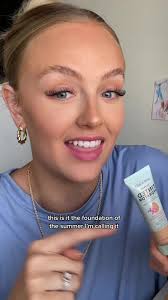 Wet n Wild Tinted Hydrator: Foundation for the Summer